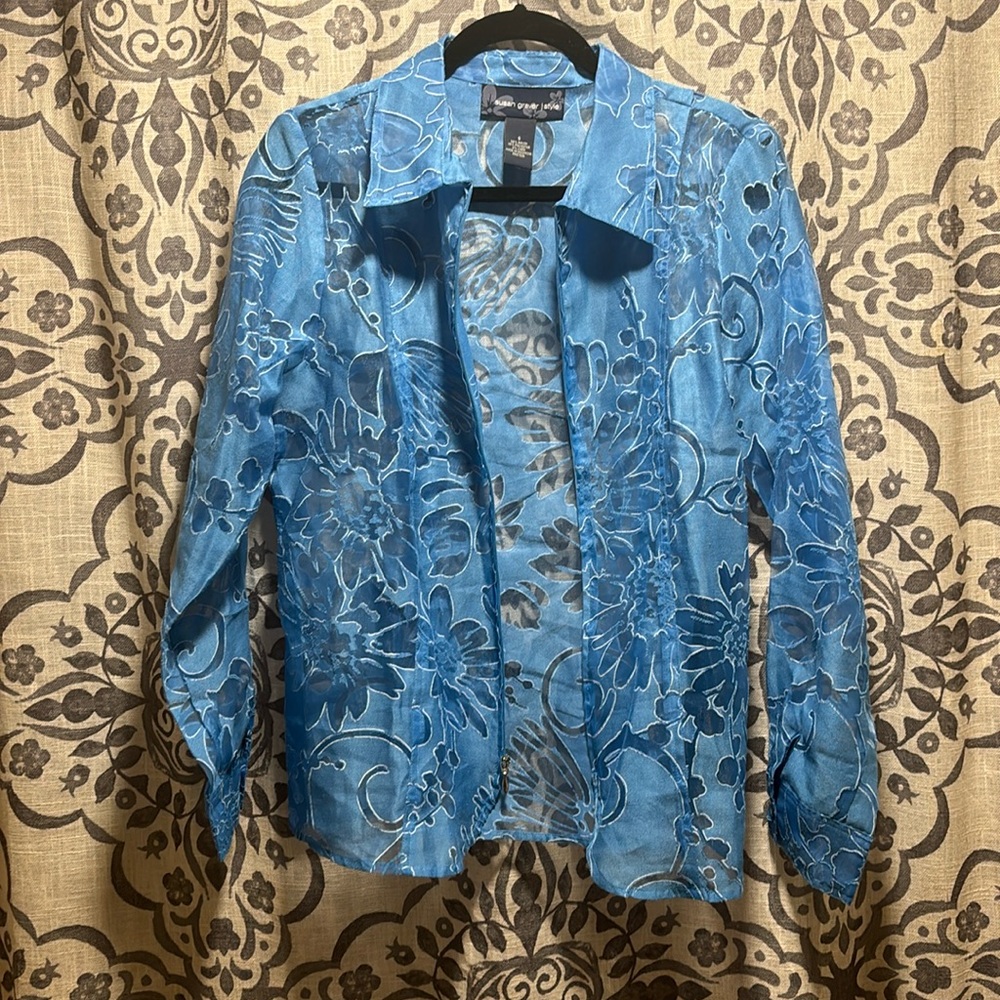 Susan Graver Women’s Zip Up shirt